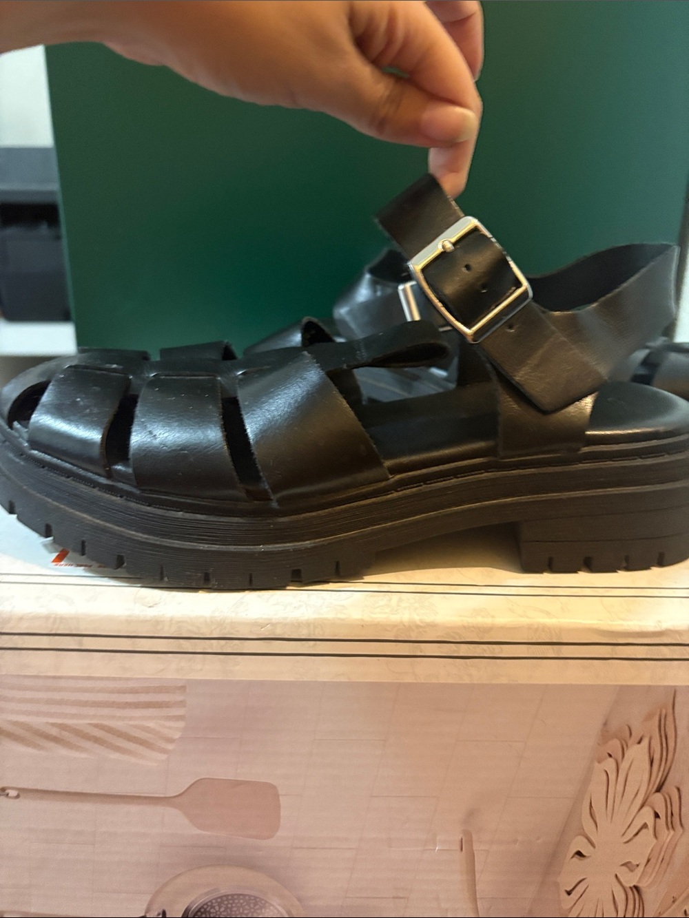Old Navy Black Chunky Fisherman Sandals with Buckle